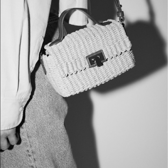 Zara Natural Woven Crossbody bag - Picture 7 of 8